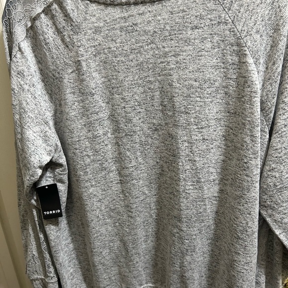 Torrid top - Picture 2 of 3